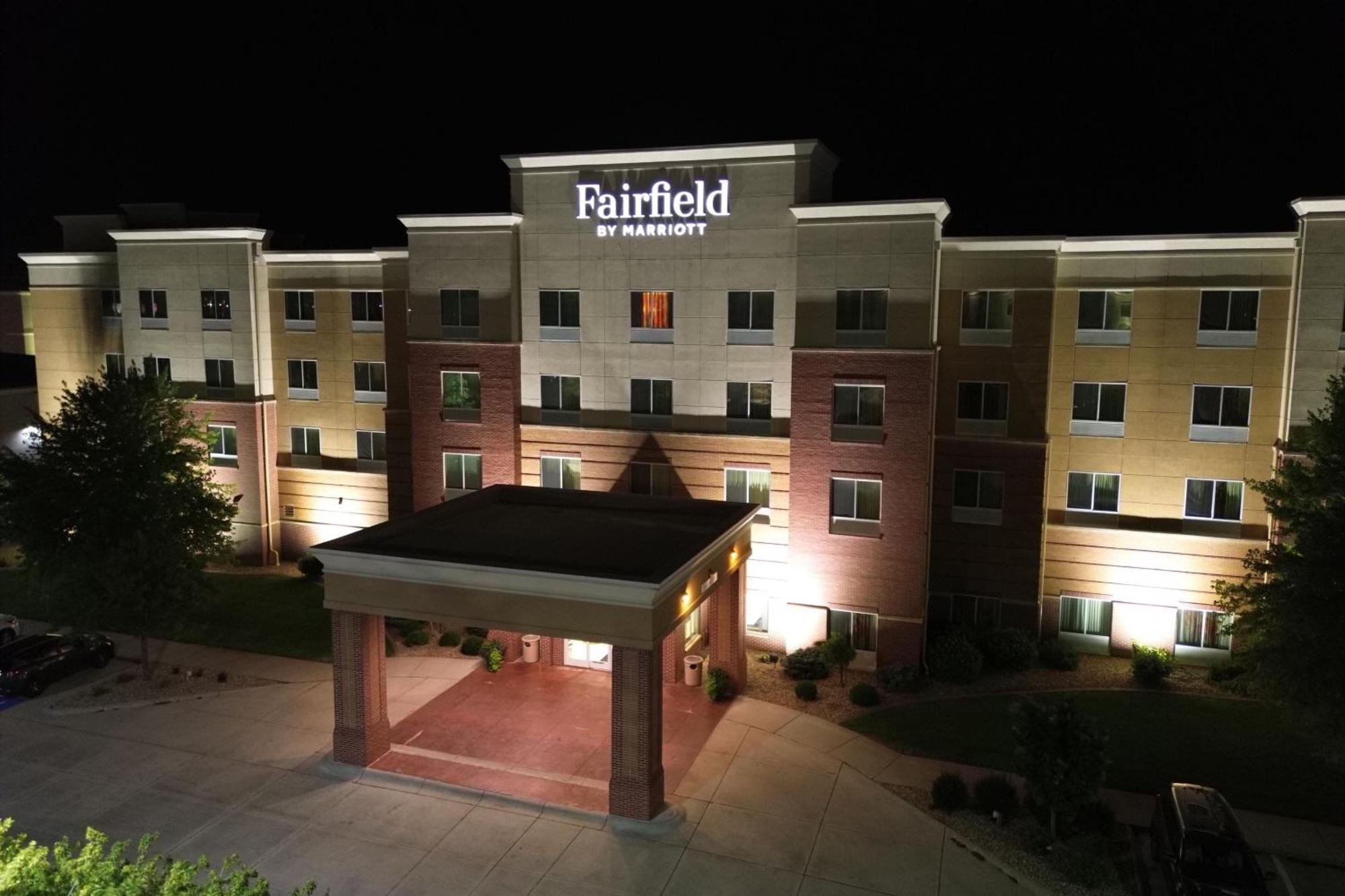Fairfield Inn & Suites By Marriott Kearney Exterior photo